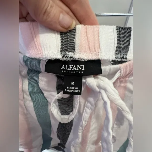 ALFANI Intimates White Striped Short Sleeve &amp; Shirts Pajama Set Size Med…