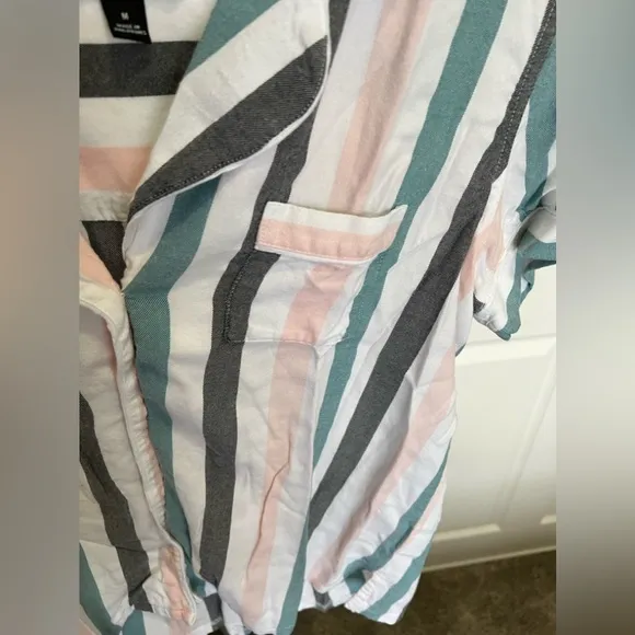 ALFANI Intimates White Striped Short Sleeve &amp; Shirts Pajama Set Size Med…