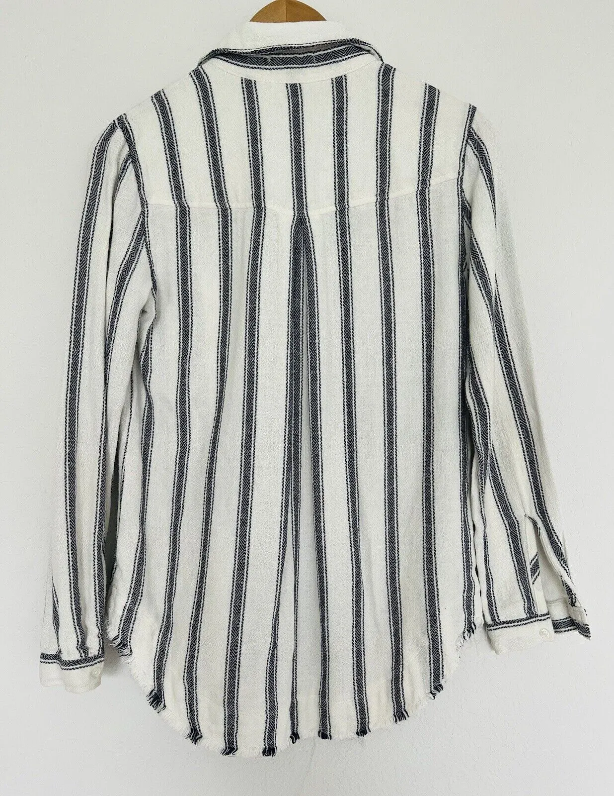 ANTHROPOLOGIE Cloth & Stone Woven Striped Button Up Shirt Sz S Long Sleeve