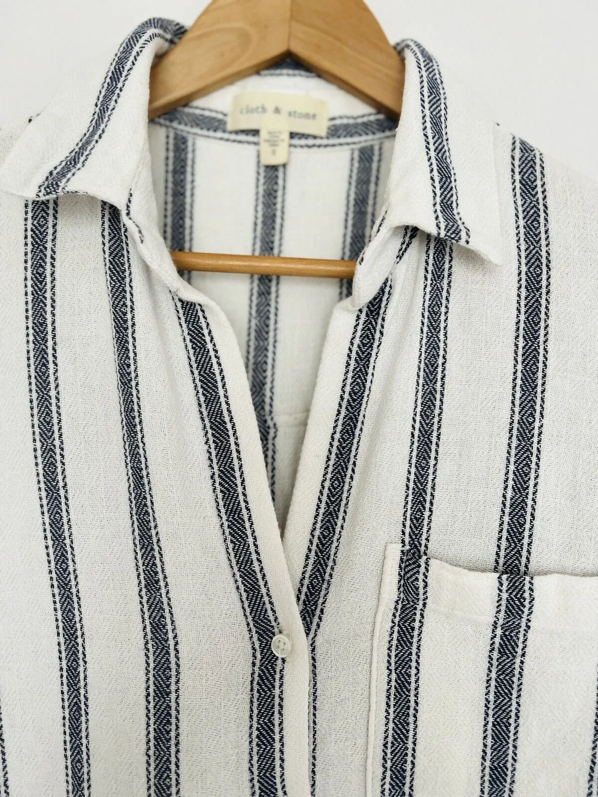 ANTHROPOLOGIE Cloth & Stone Woven Striped Button Up Shirt Sz S Long Sleeve