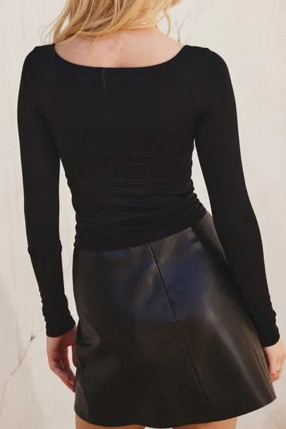 Basic Best Seamless Square Neck Top