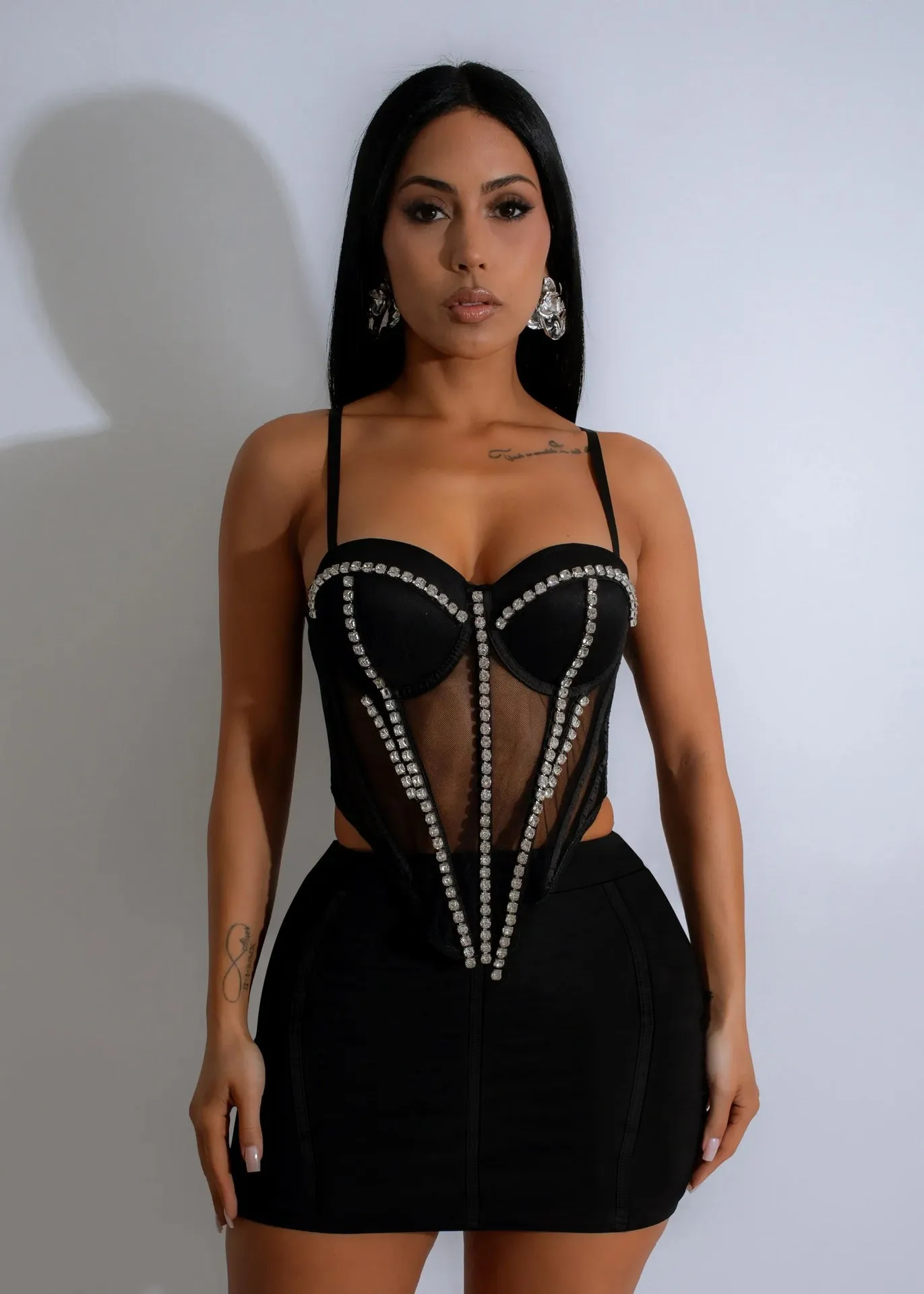Chic High-Waist Black Fitted Mini Skirt
