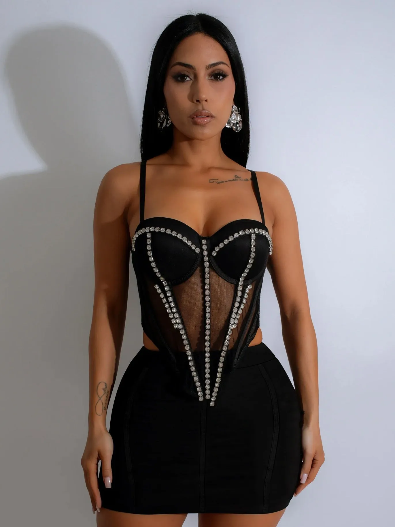 Chic High-Waist Black Fitted Mini Skirt