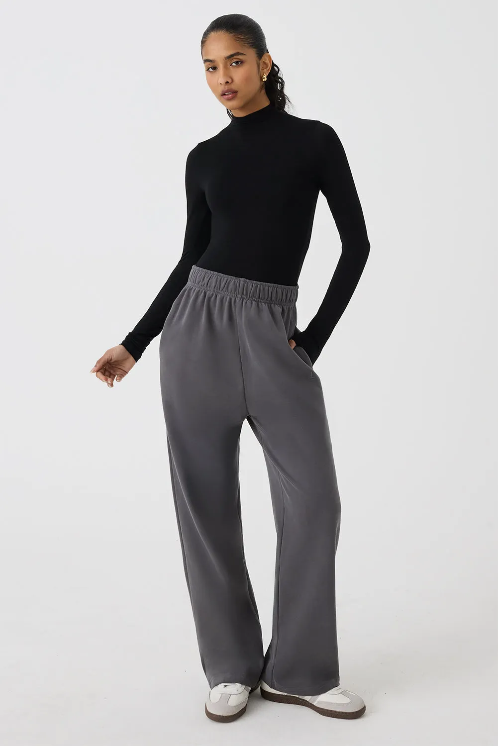 Comfort Track Bottom