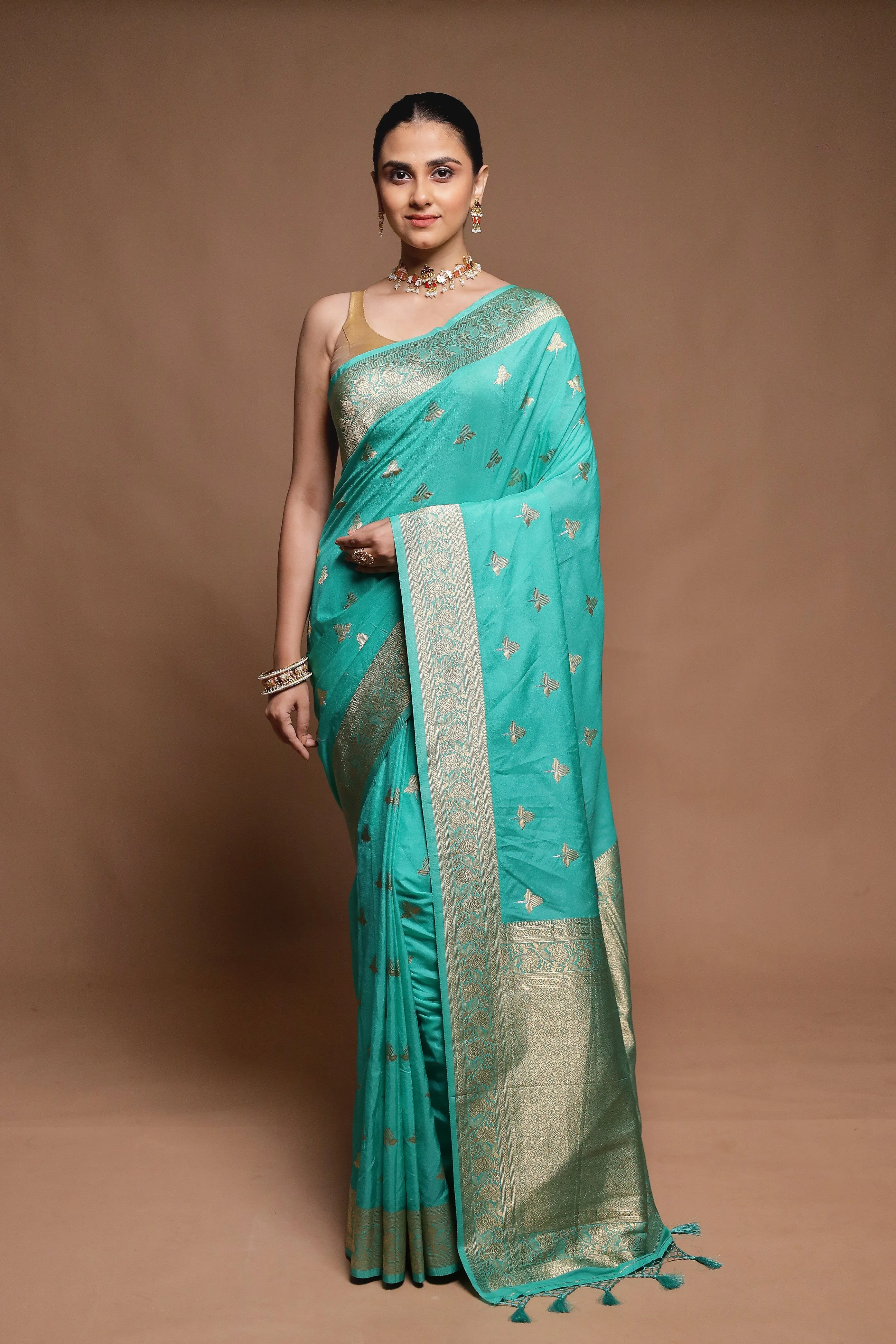 Green Dupion Silk Saree With Blouse Piece