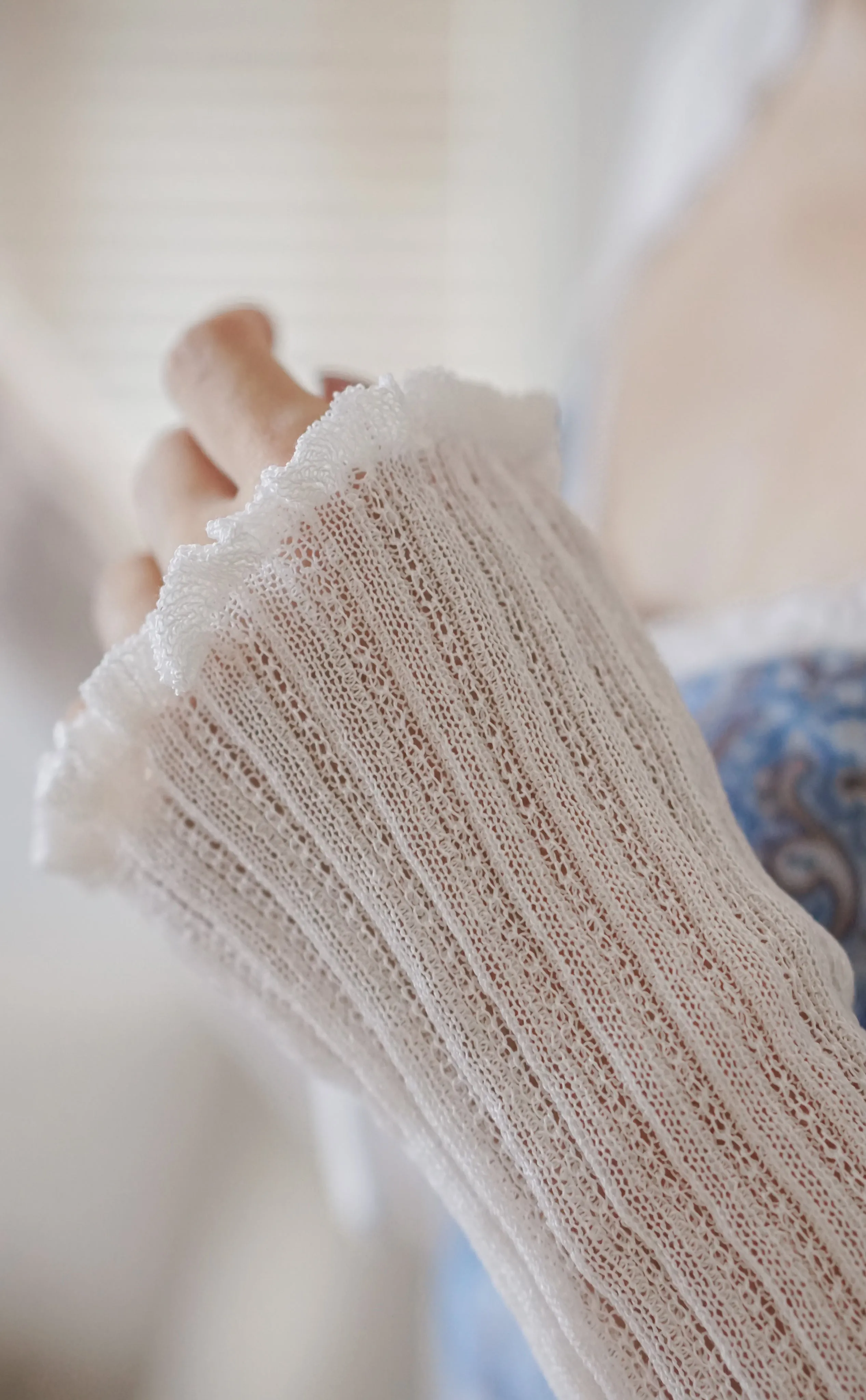 Hollowed-out semi transparent lace cardiagn
