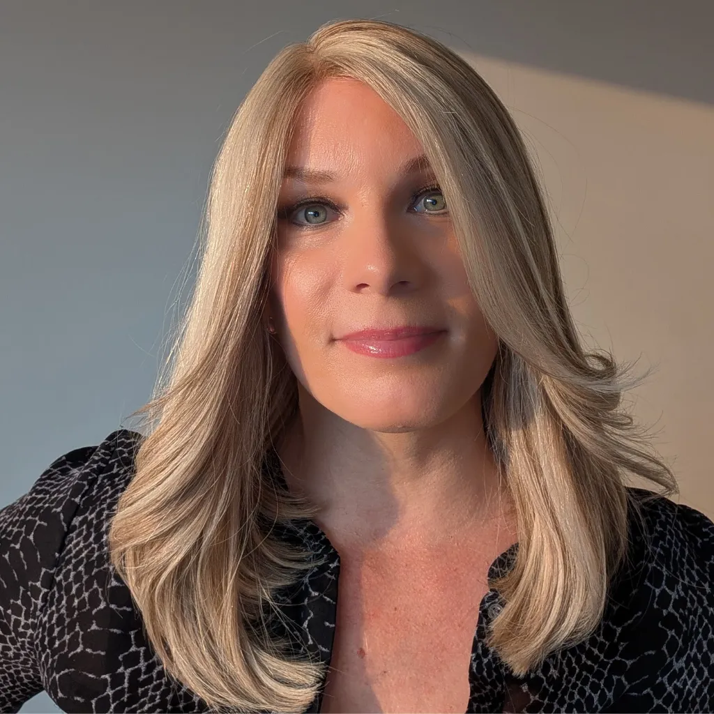 Italian Bob | Lace Front Remy Human Hair Wig | 12" Inch | Invisible Layer Collection