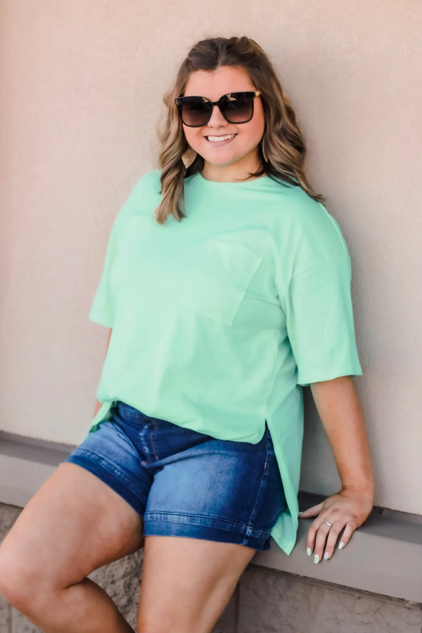 Keep It in Your Pocket Tee in Mint