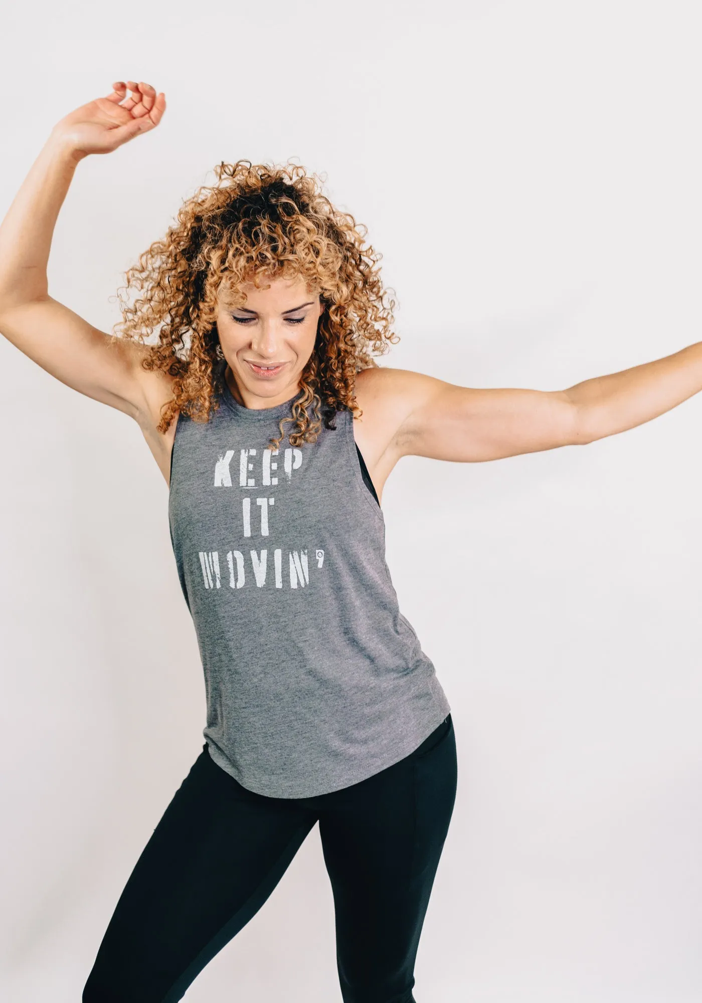 Keep it Movin' Graphic Muscle Tank – Heather Gray/White