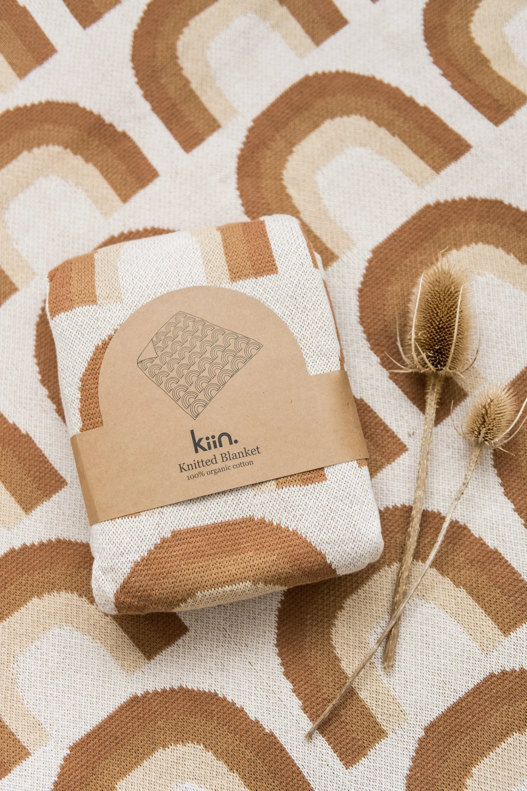 Kiin Organic Cotton Knitted Rainbow Blanket