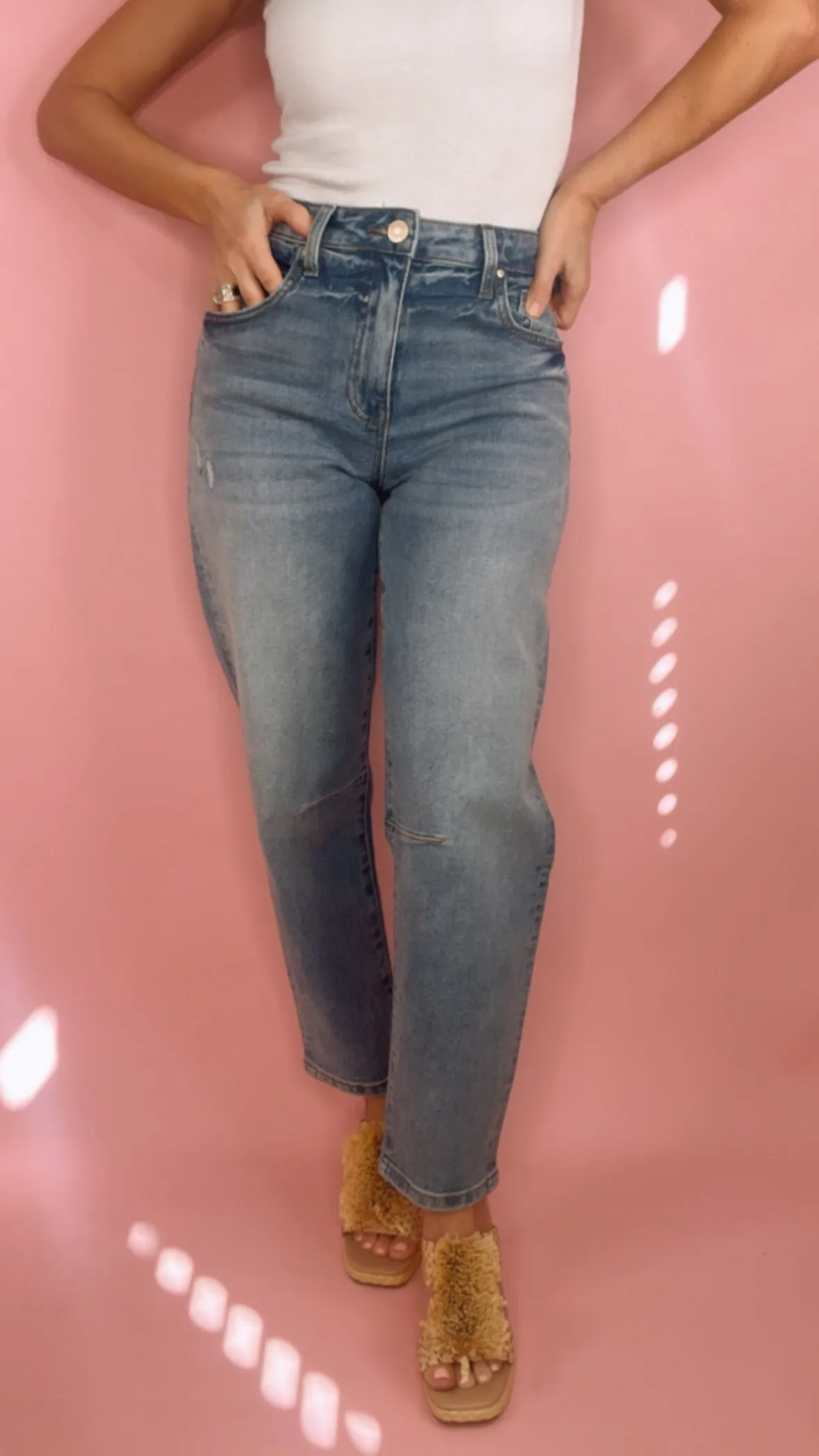 Kut Ashley High Rise Slouchy Barrel Jean