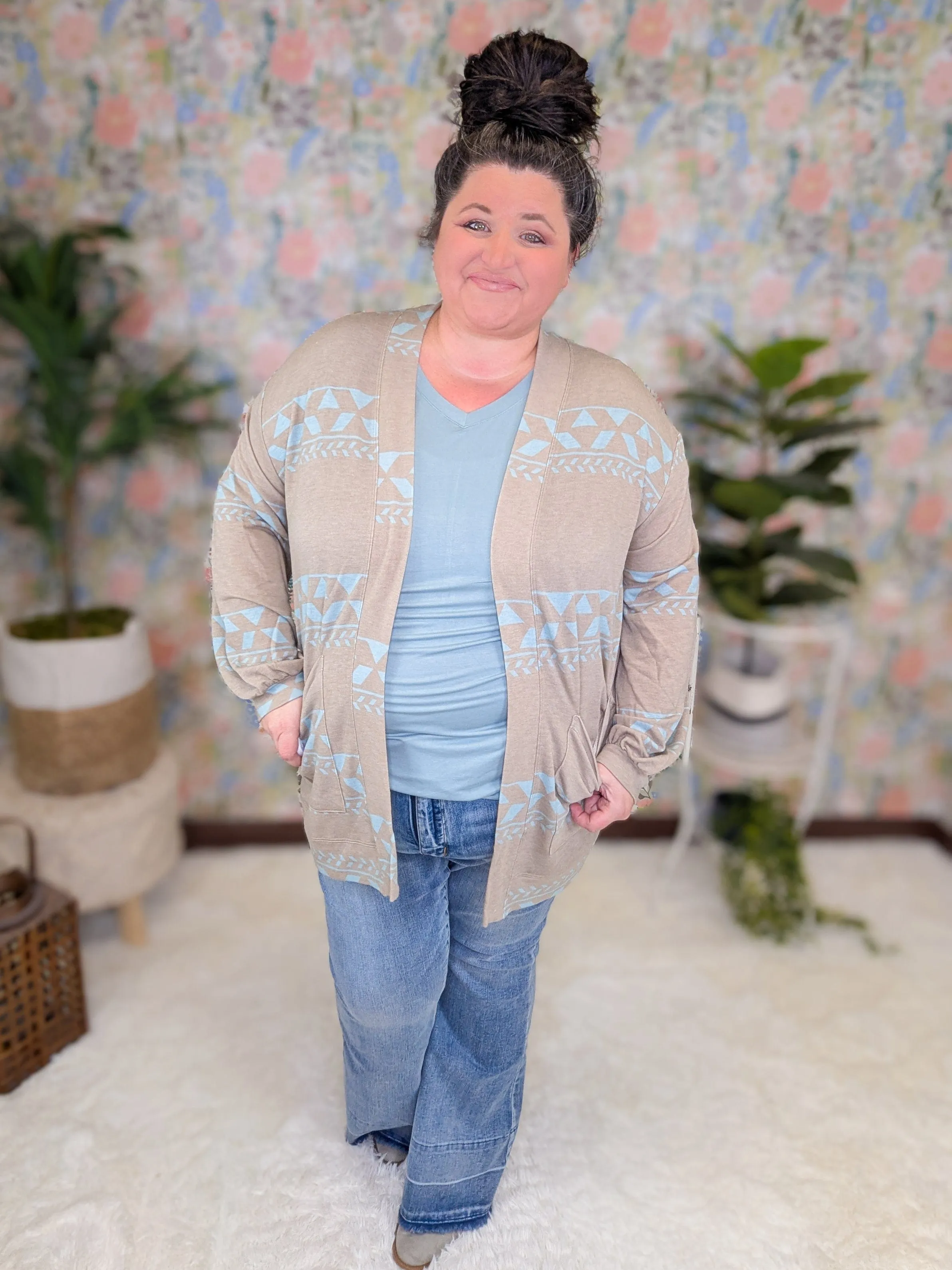 Laurel Geometric Open Cardigan in Taupe   Aqua