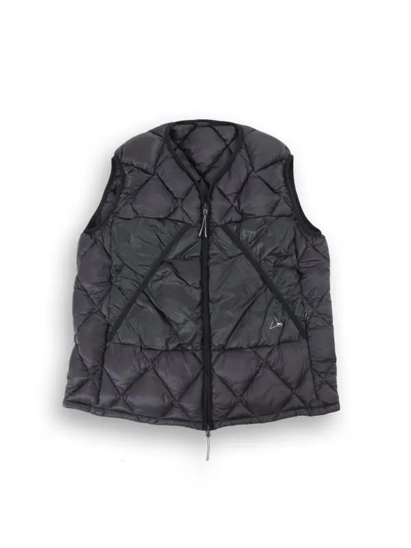LIGHT DOWN VEST