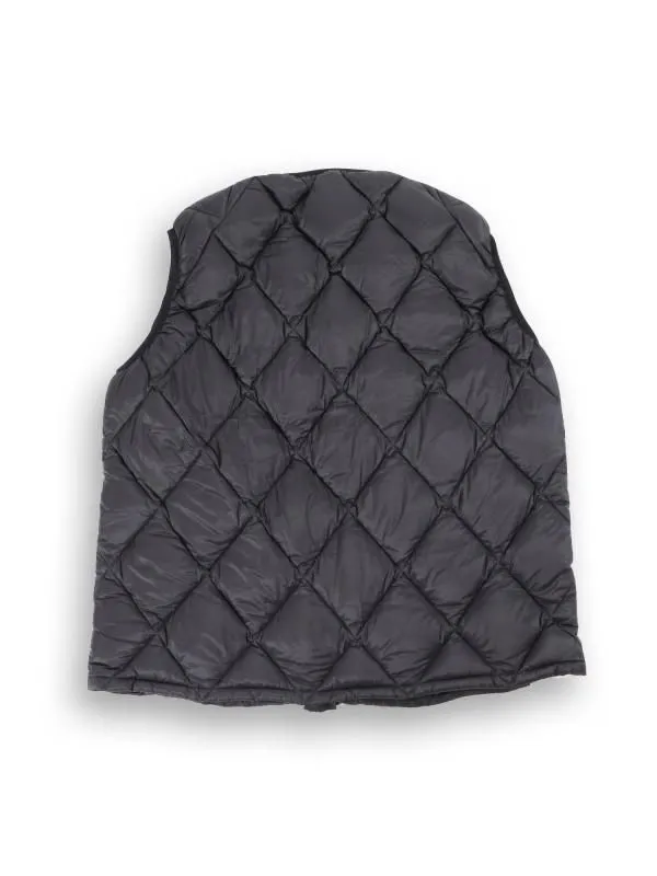 LIGHT DOWN VEST