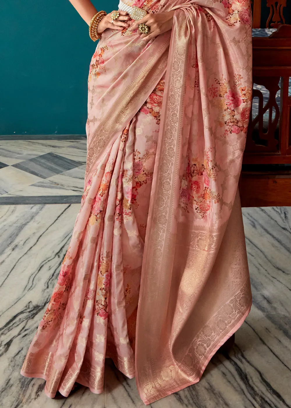 Lily Pink Woven Banarasi Silk Saree With Floral Print