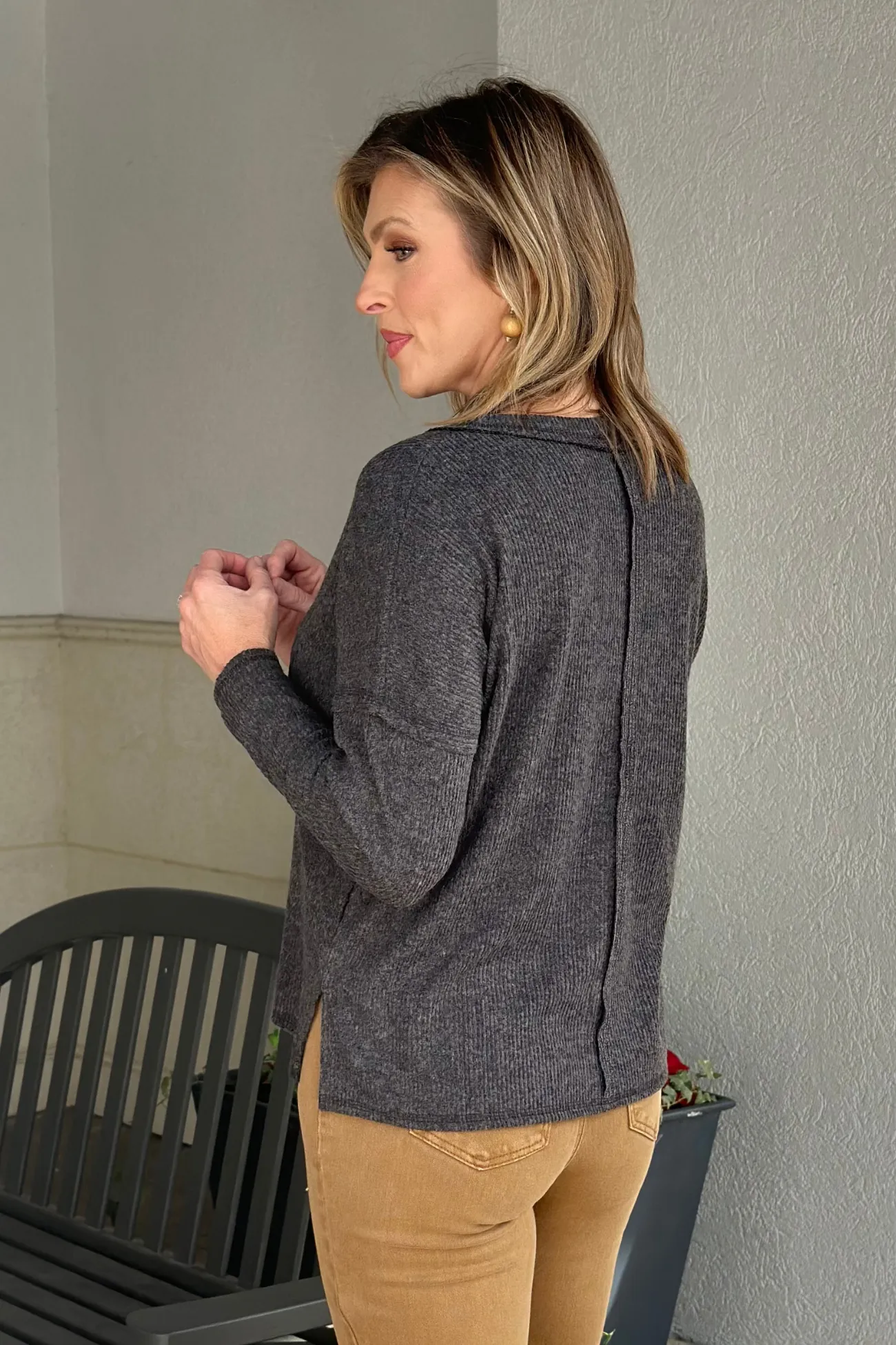 Marlena Ribbed V-Neck Top-Black