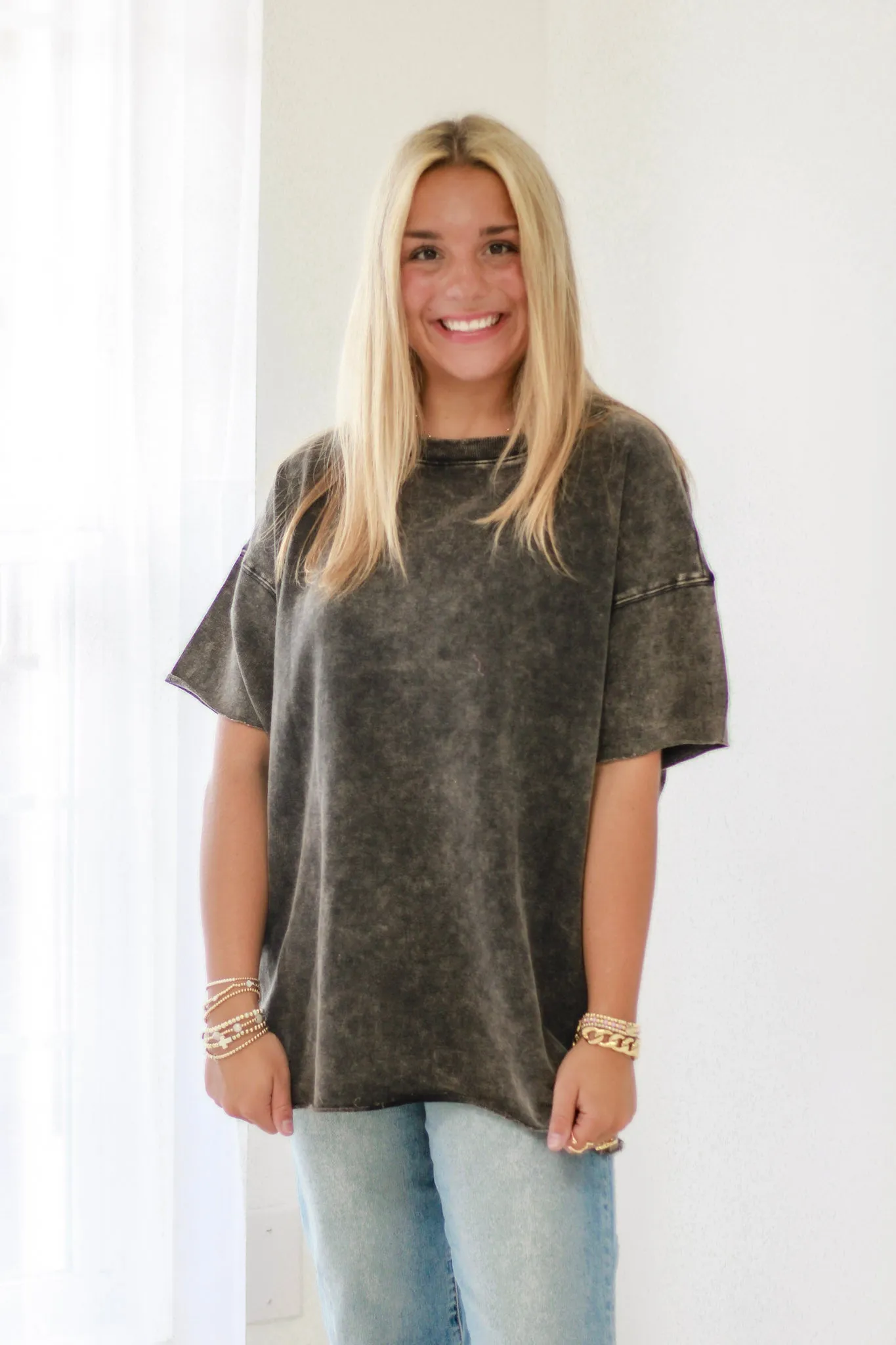 On the Edge of Fall Washed Top in Ash Black