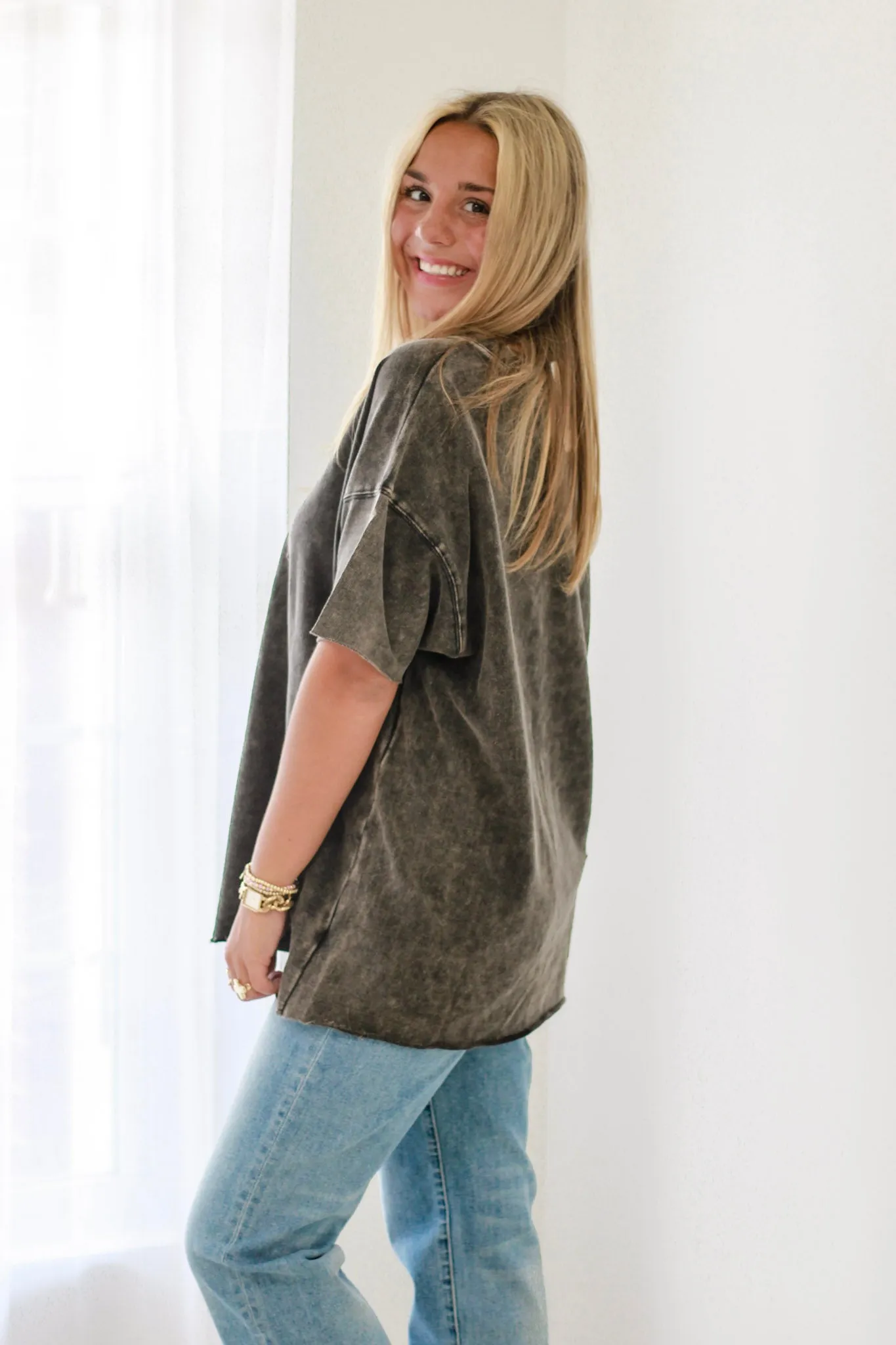 On the Edge of Fall Washed Top in Ash Black