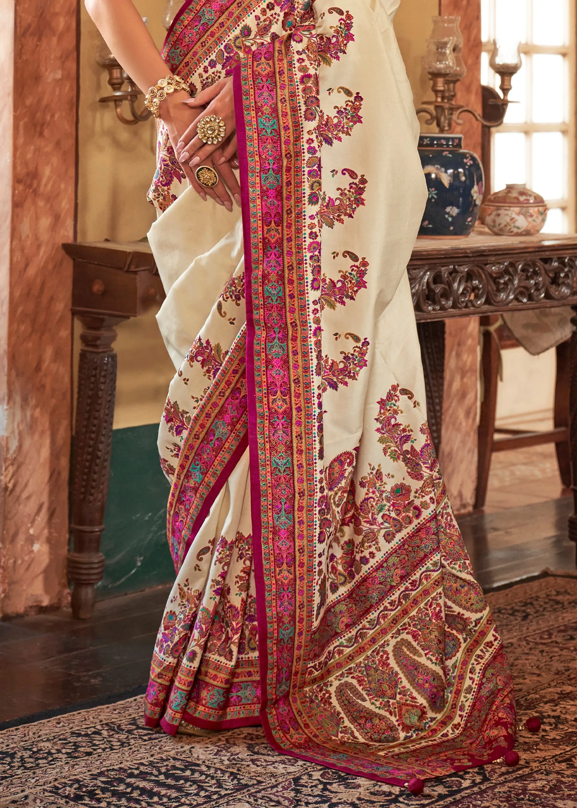 Pristine White Printed Kashmiri Jamewar Saree