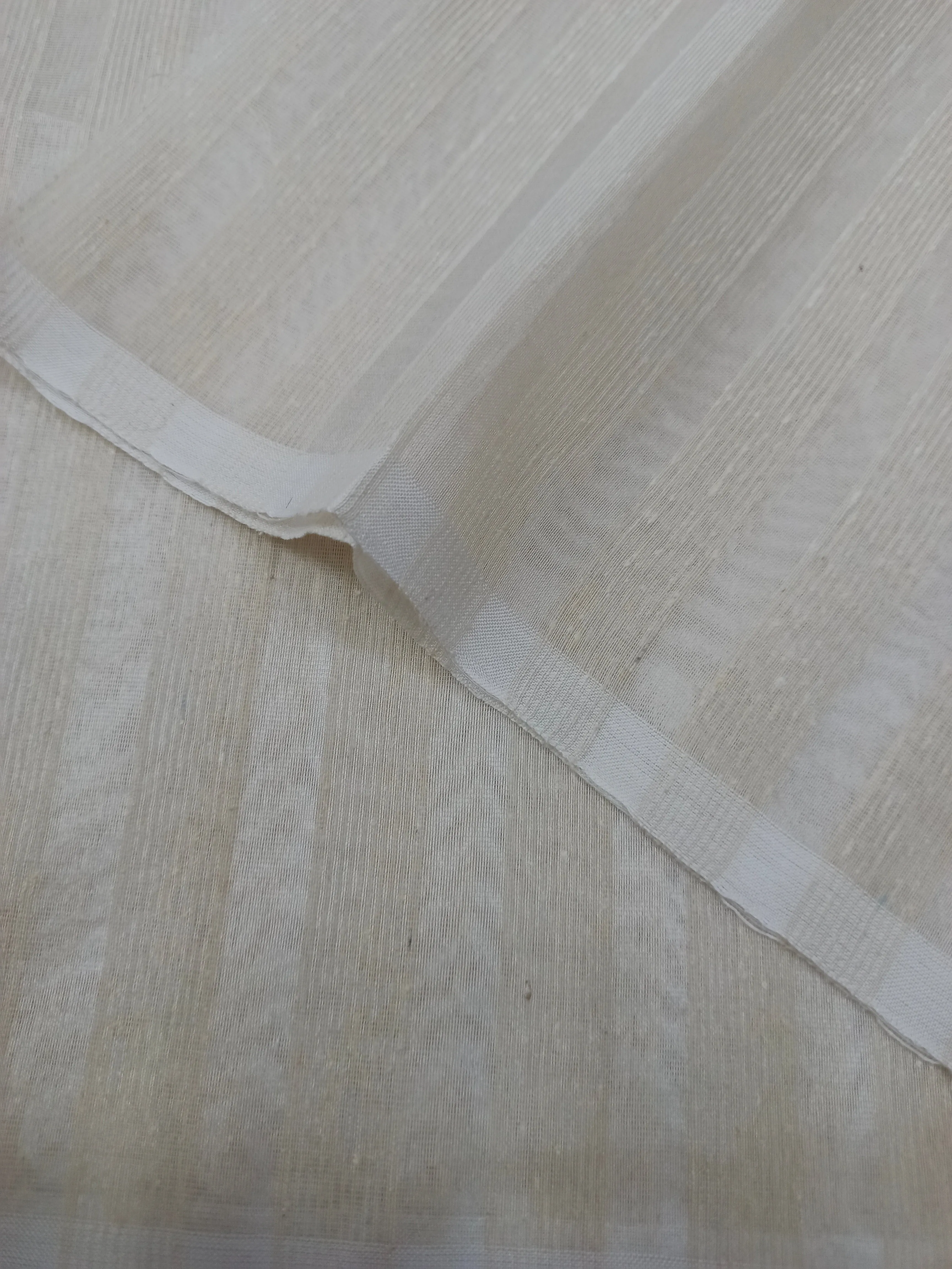 Pure Organza White Dyeable Fabric (40 grams)
