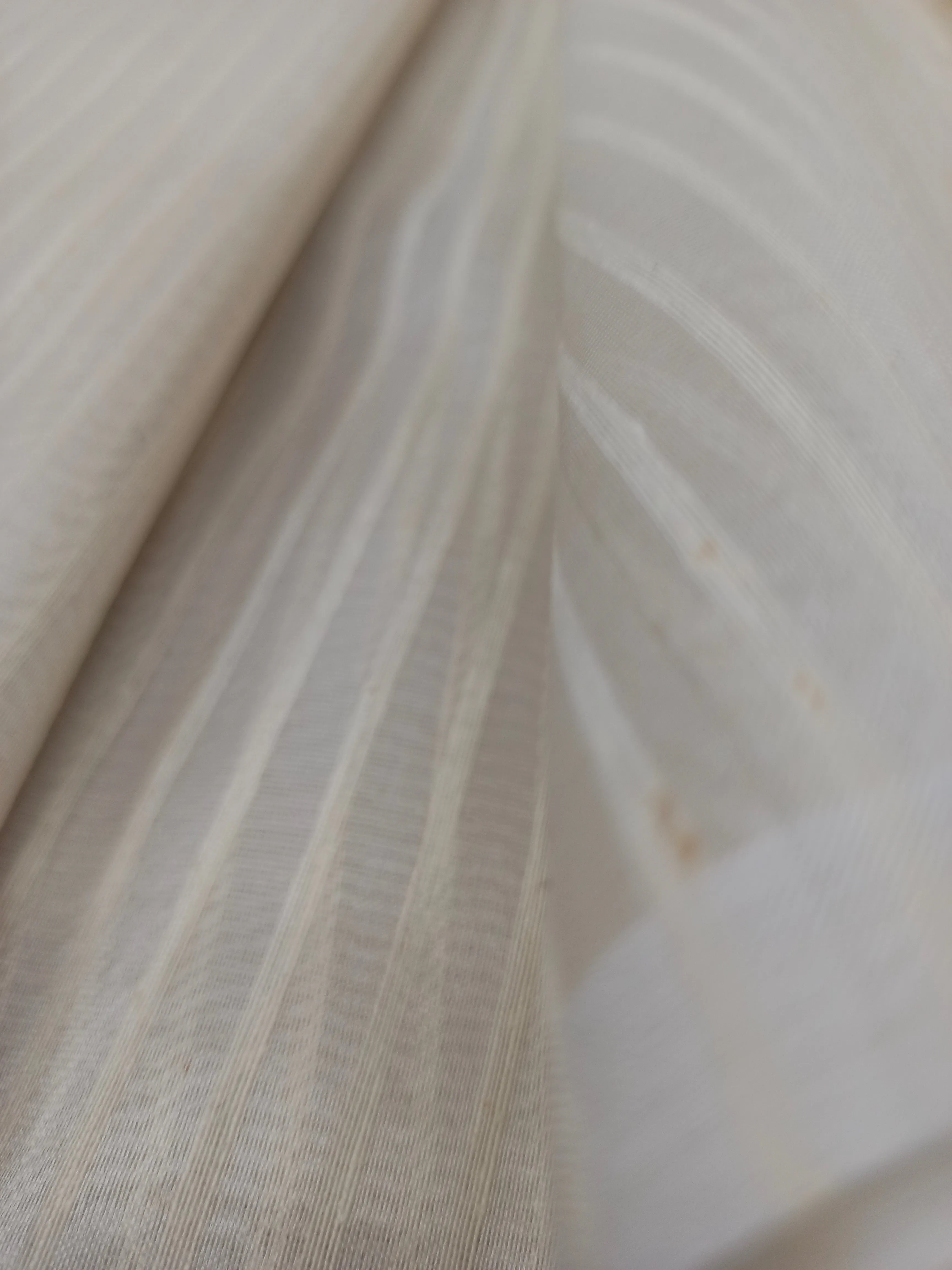 Pure Organza White Dyeable Fabric (40 grams)