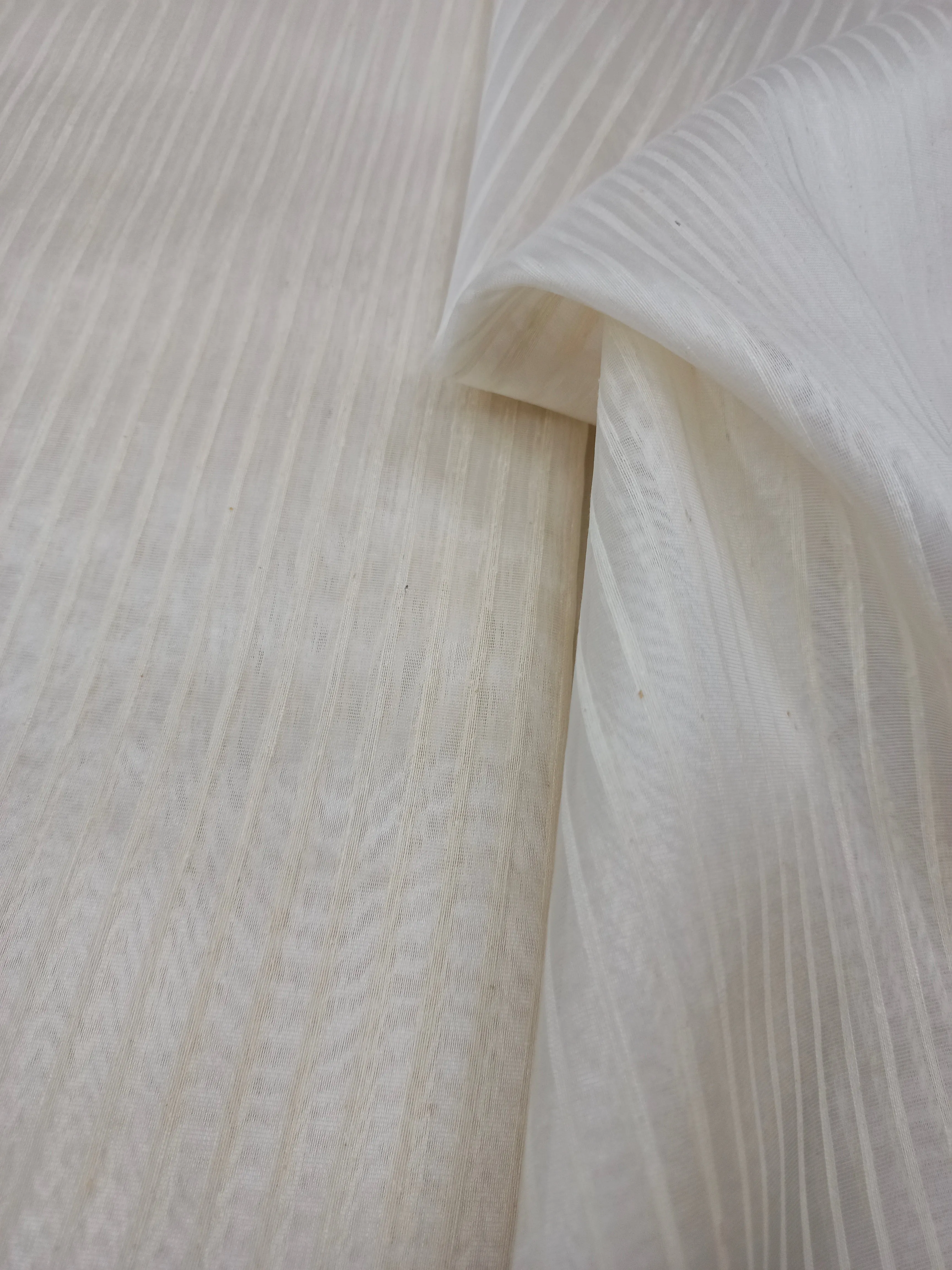 Pure Organza White Dyeable Fabric (40 grams)