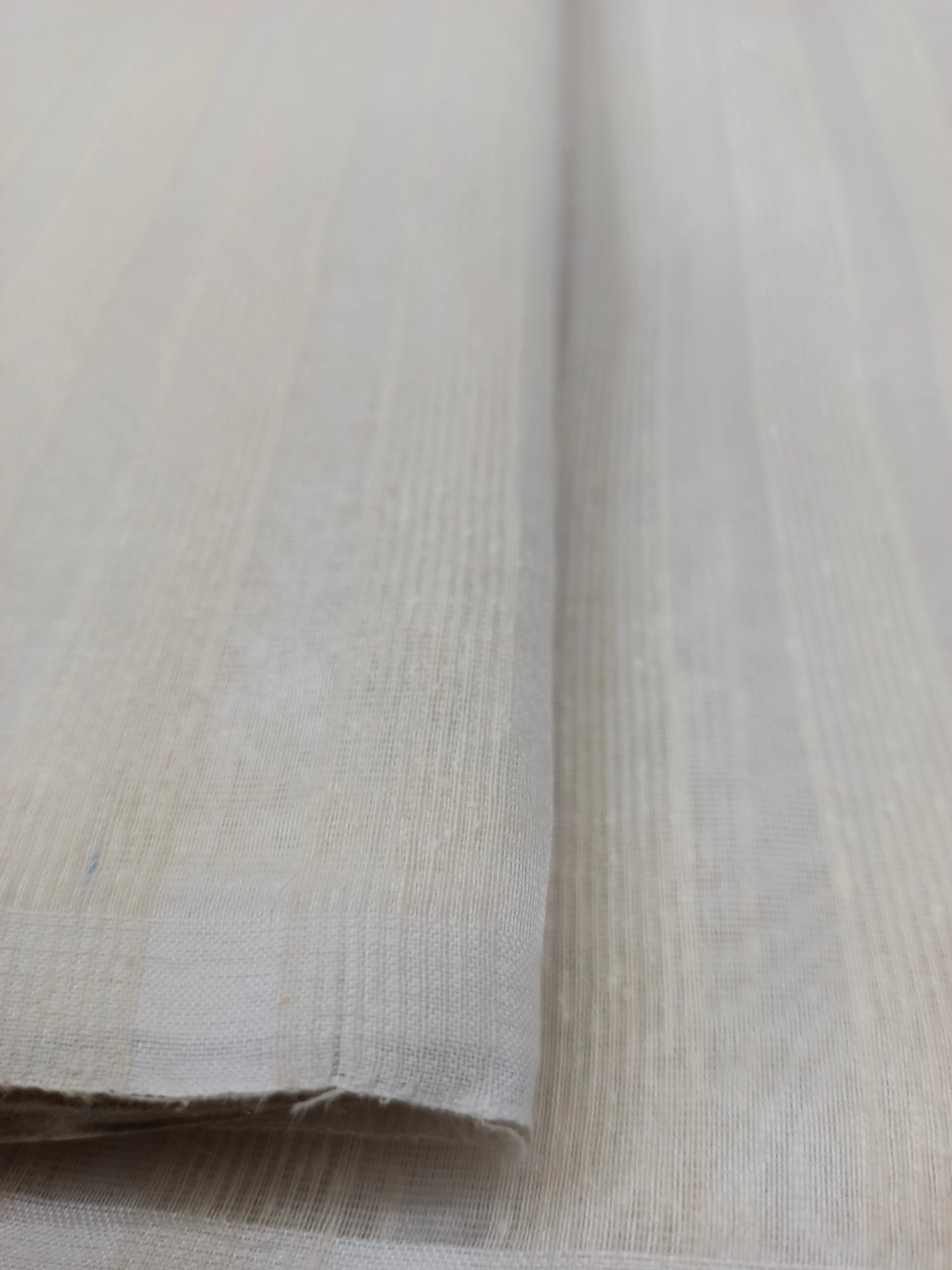 Pure Organza White Dyeable Fabric (40 grams)