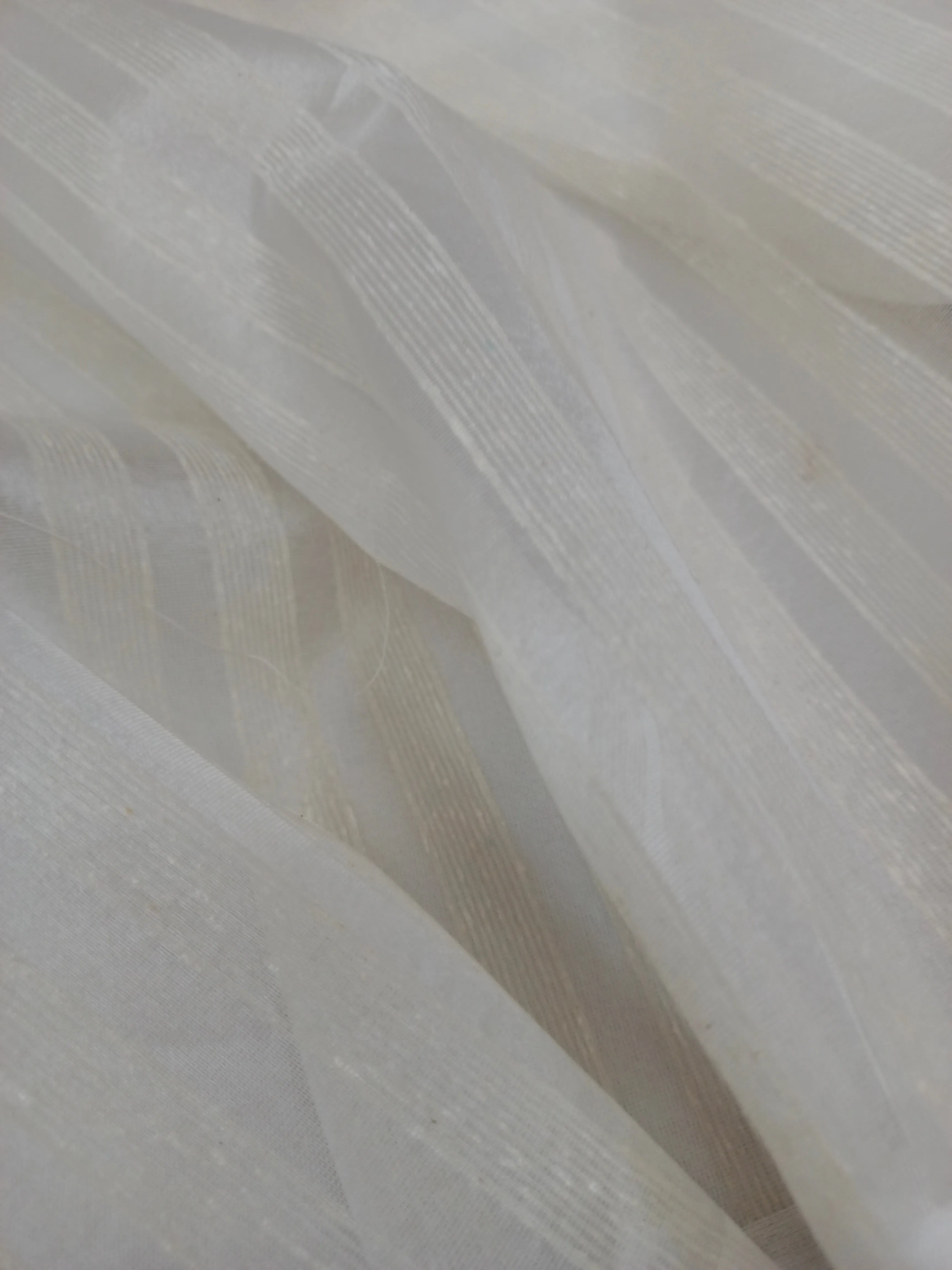 Pure Organza White Dyeable Fabric (40 grams)