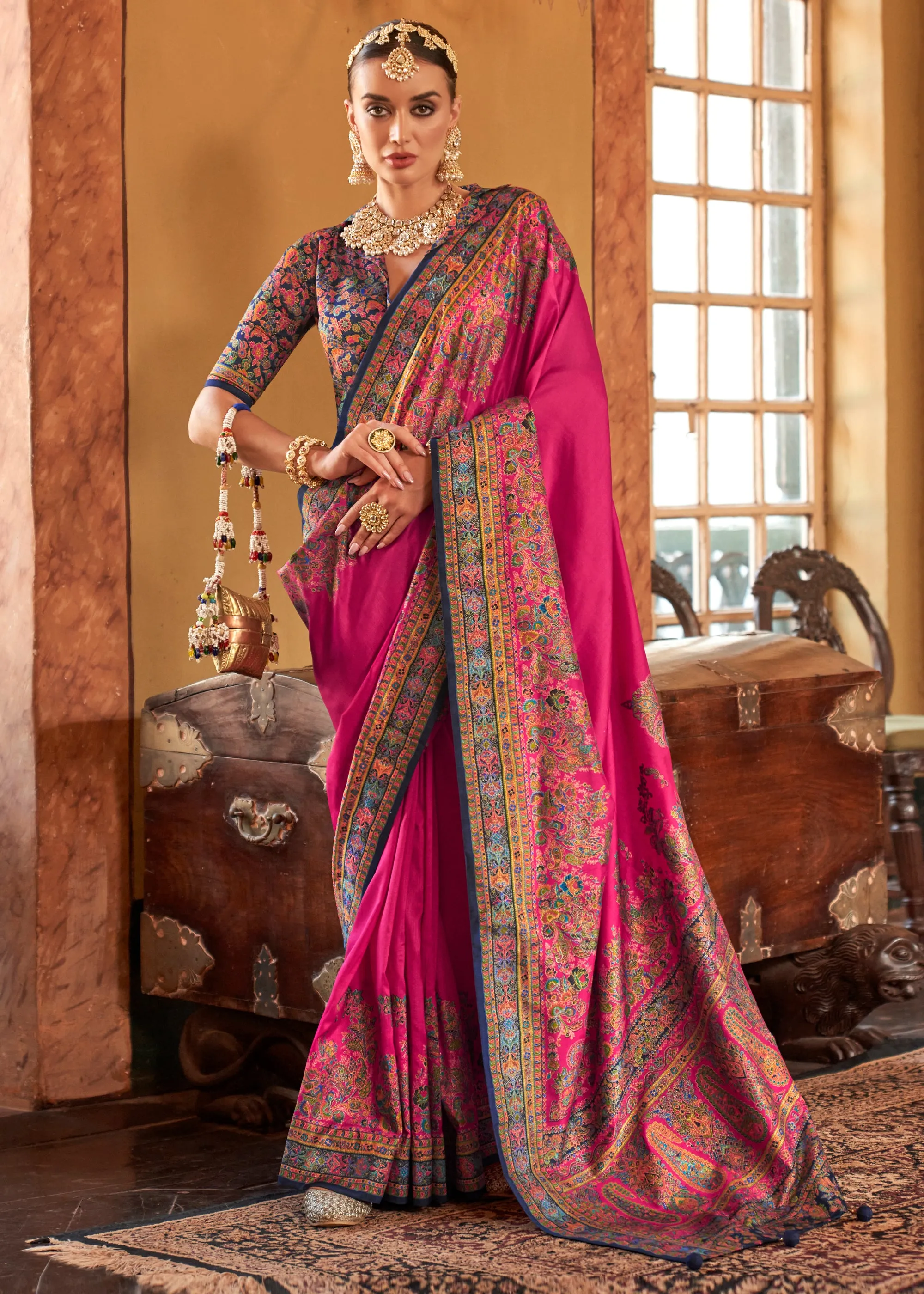 Queen Pink Printed Kashmiri Jamewar Saree
