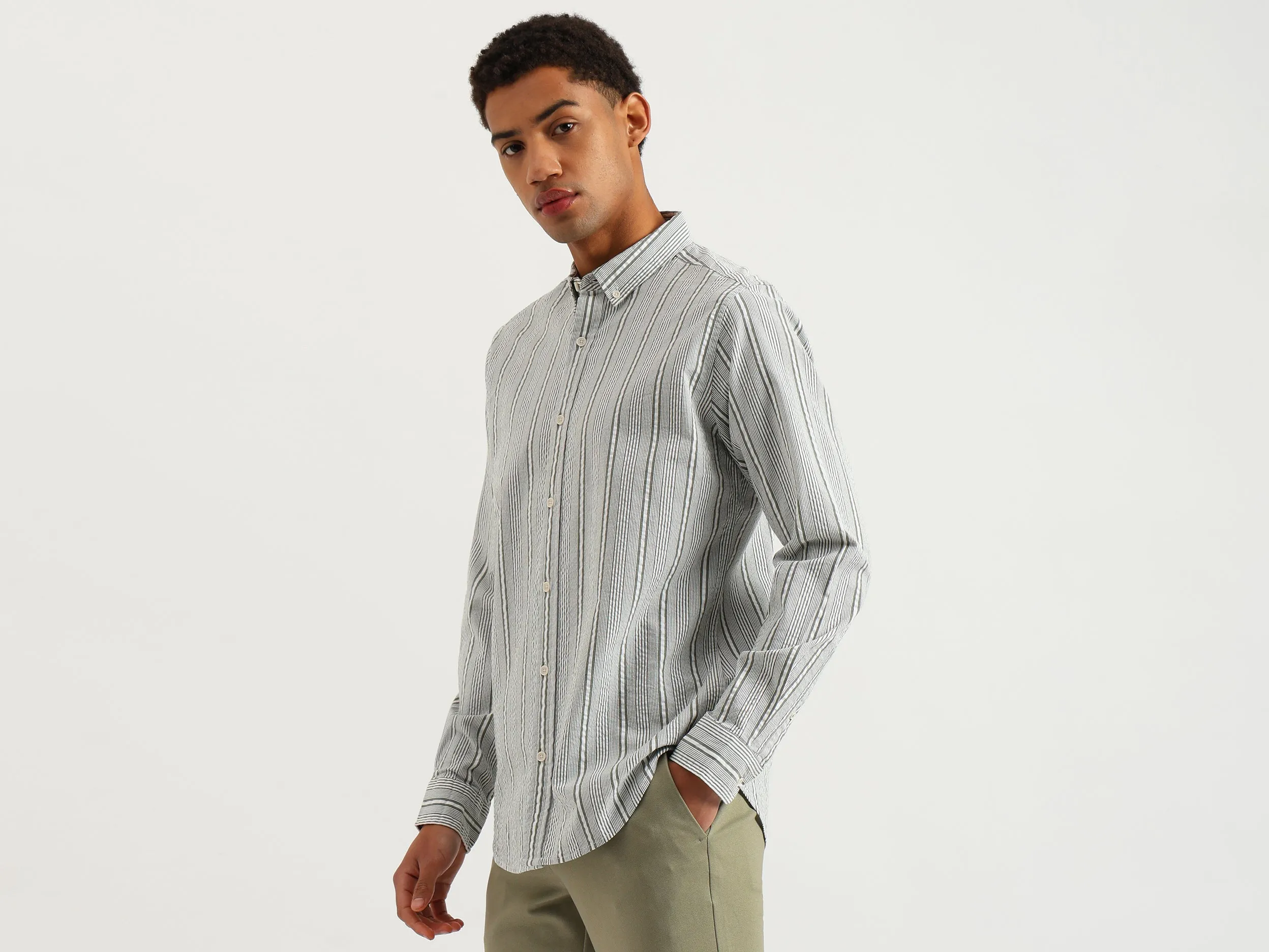 Regular Fit Button Down Collar Seersucker Stretch Striped Shirt