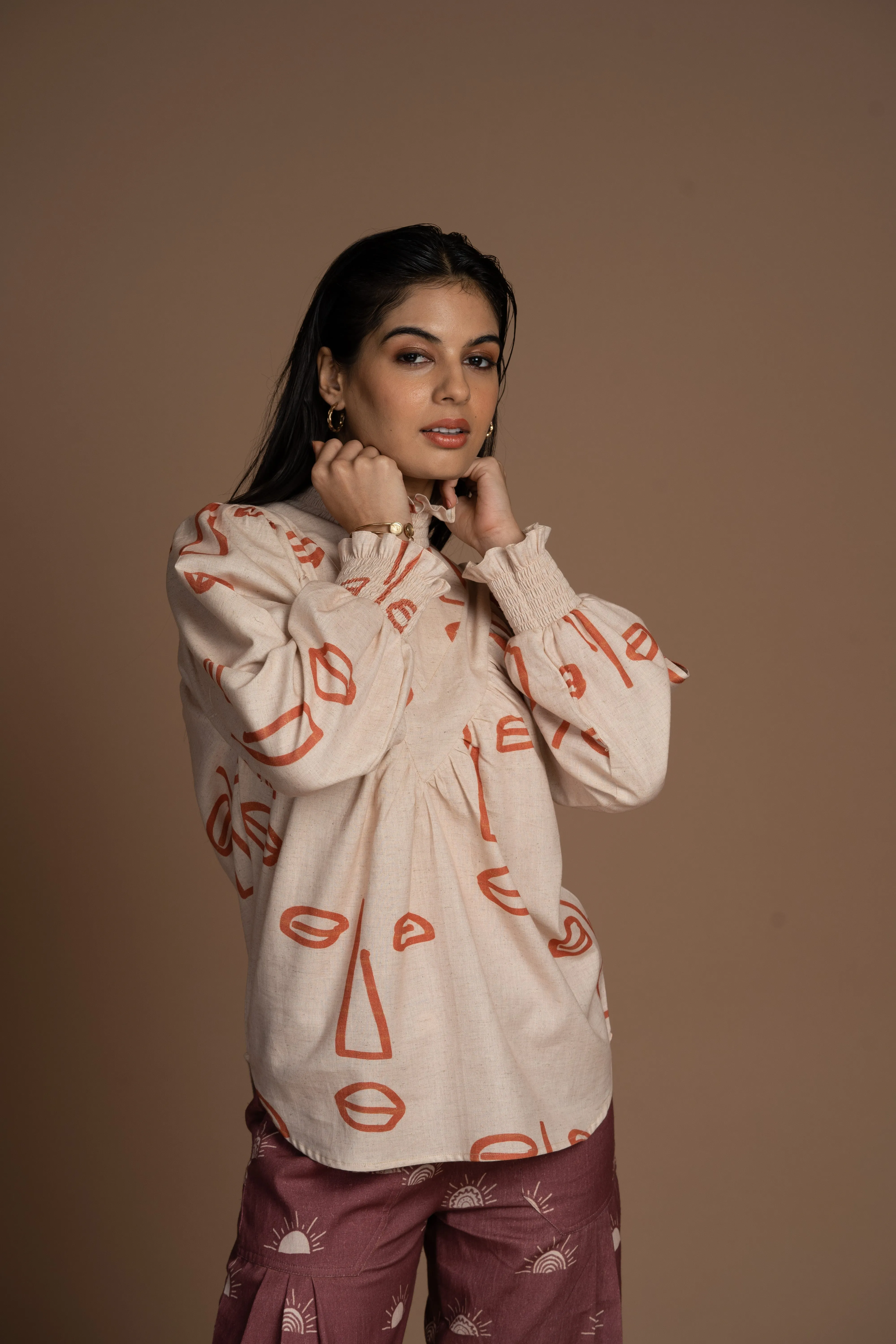 Retro Grace Top in Looking Ahead Pattern