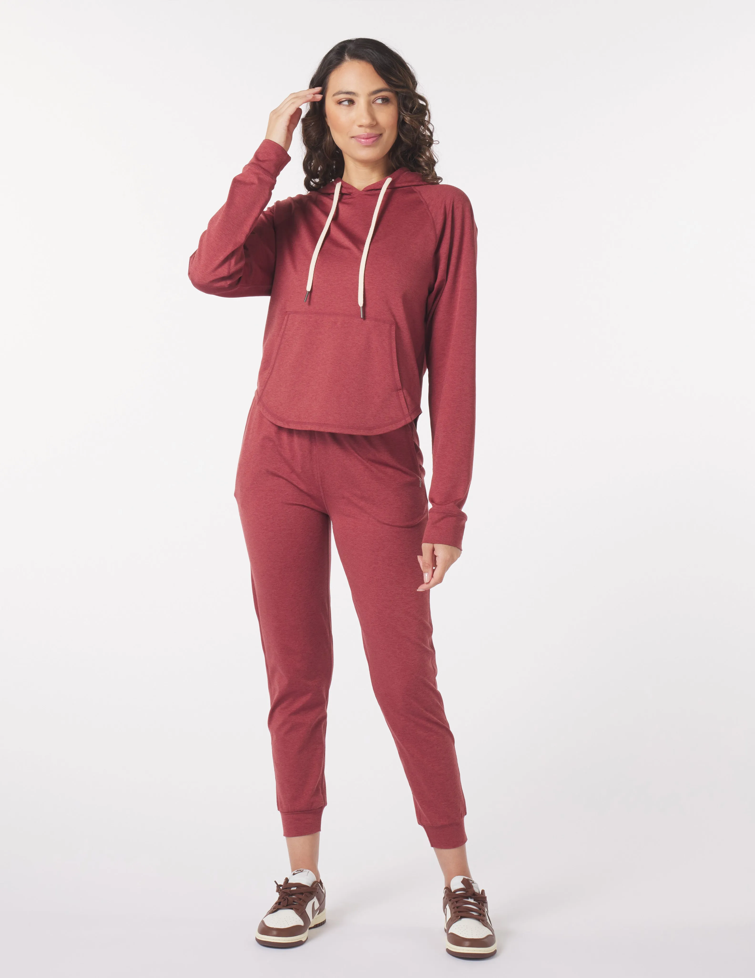 Serene Jogger: Brick Red Marble
