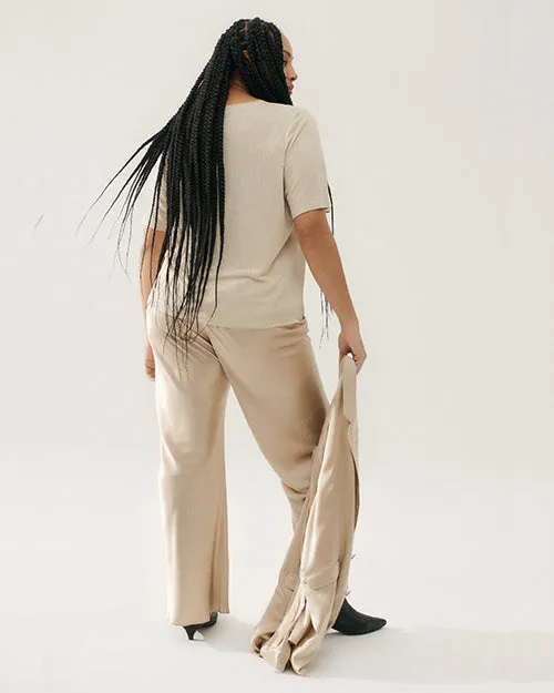 SILK LAUNDRY | Ribbed T-Shirt | Hazelnut