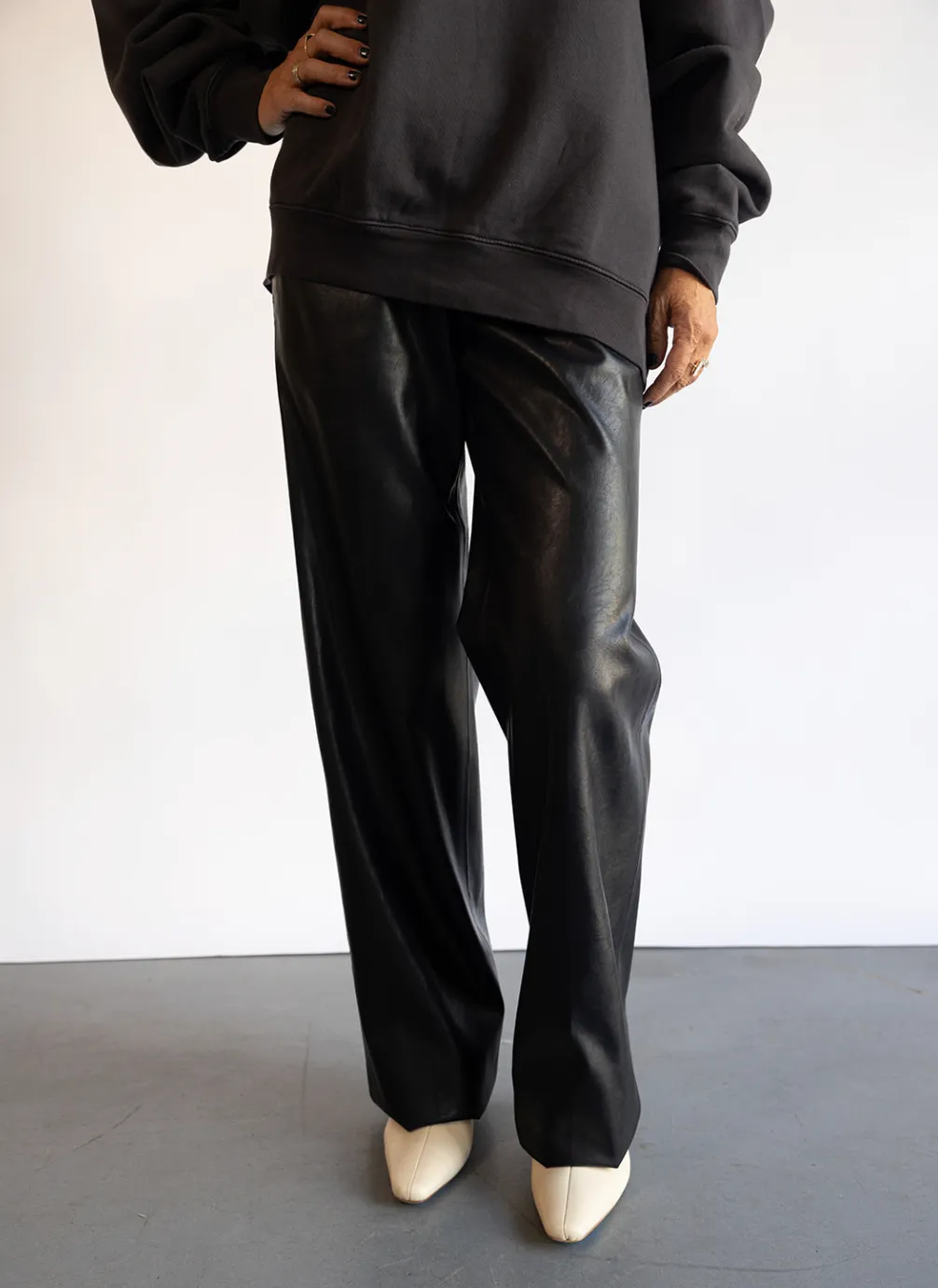 Soto Pant - Navy