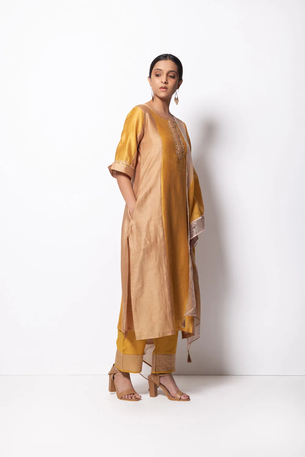 Straight Cut Kurta Full Set - Kurta, Stole, Pants, With Slip