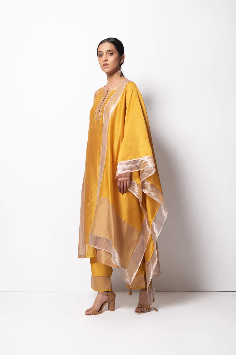 Straight Cut Kurta Full Set - Kurta, Stole, Pants, With Slip