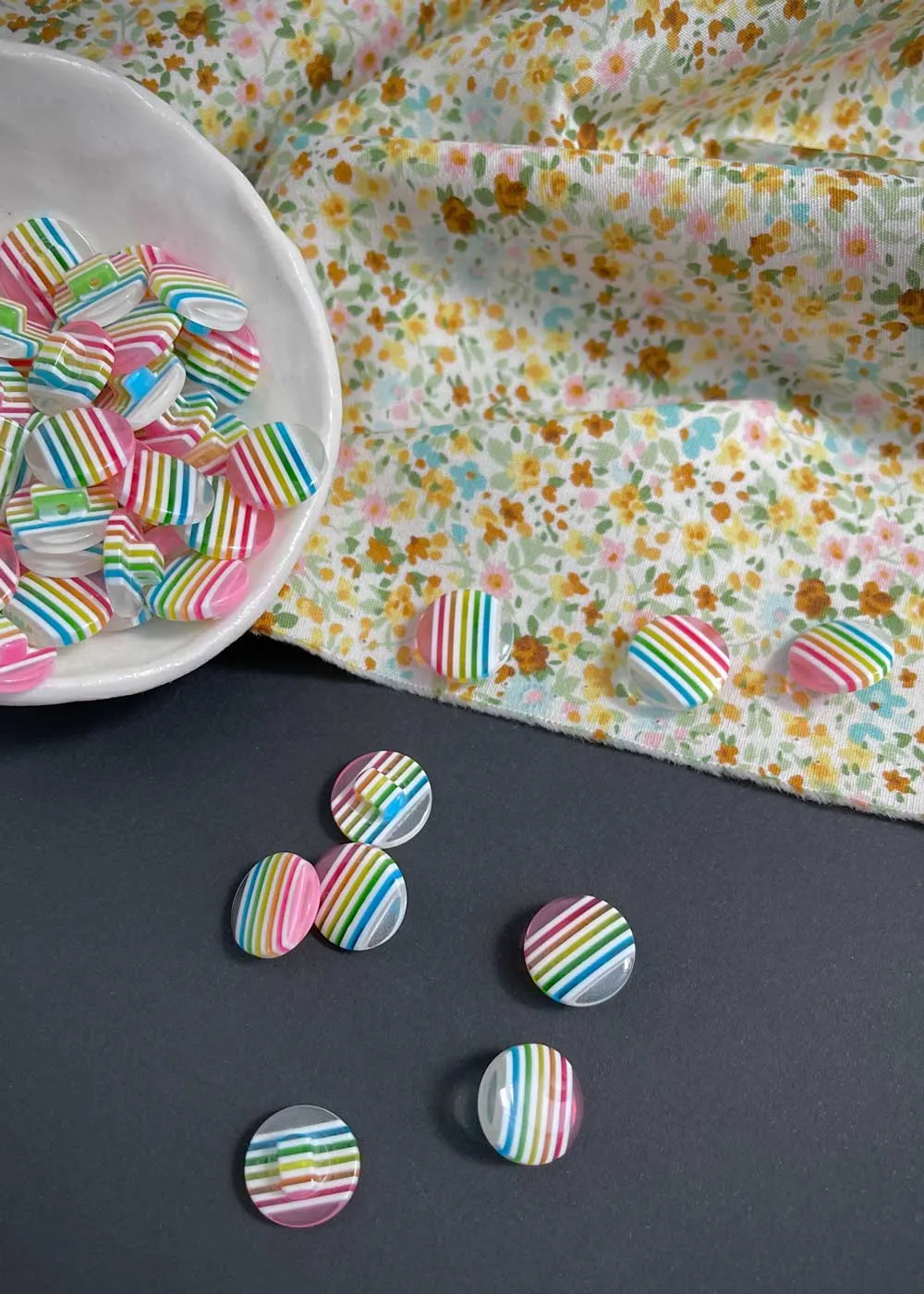 Summer Candy Button, 15mm