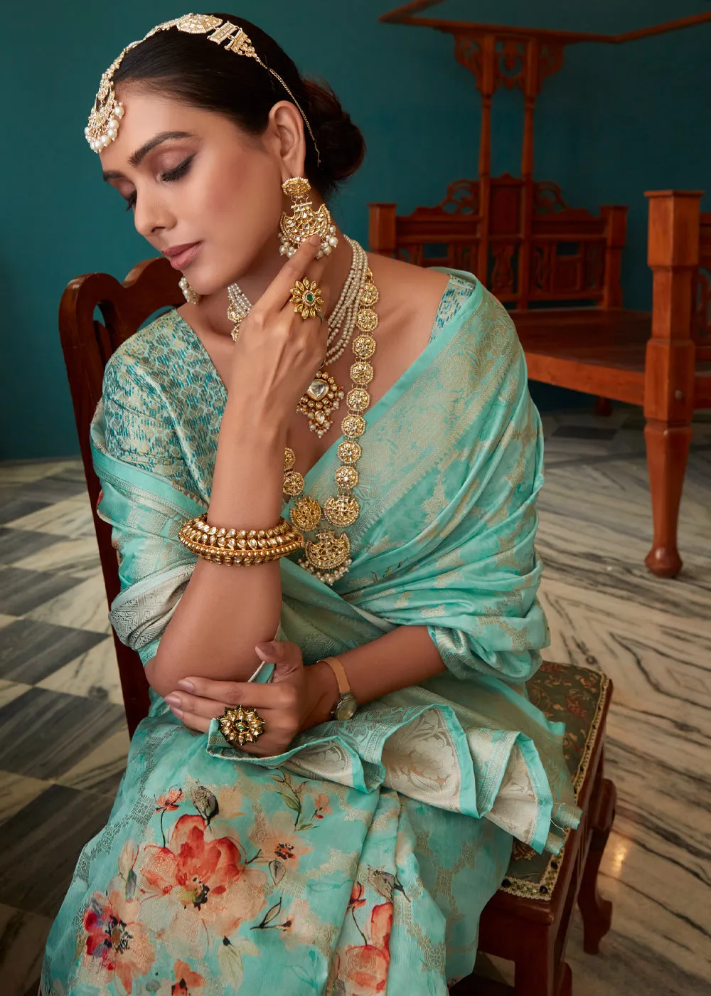 Turquoise Green Woven Banarasi Silk Saree With Floral Print