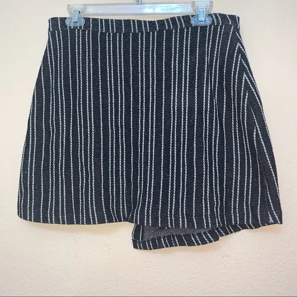 Urban Outfitters Black White Striped Button Skirt