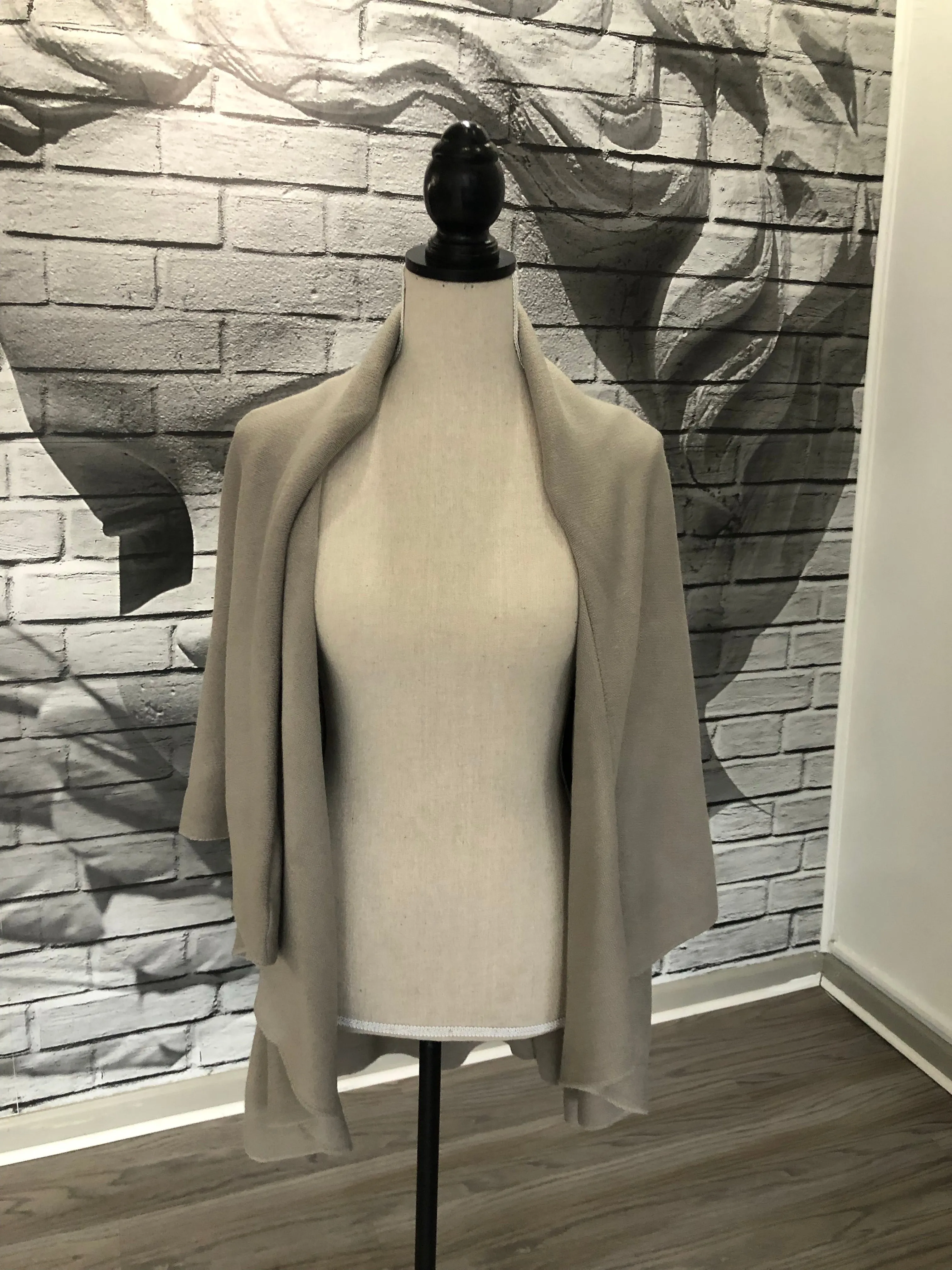 Veronica Vest in Taupe