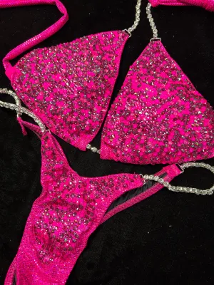 Wellness / Connectors/ Neon Barbie Pink