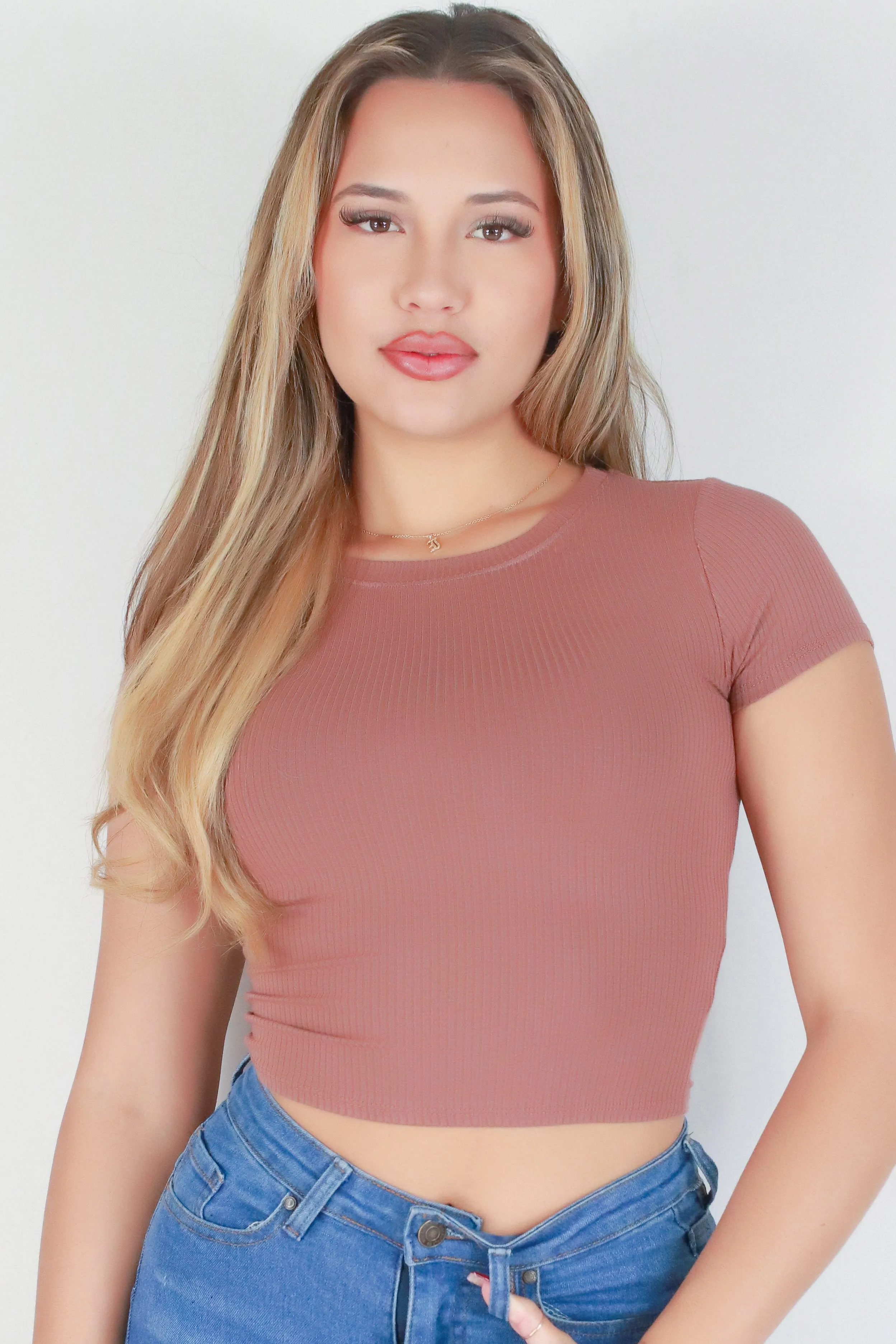 WORTH IT CROP TEE